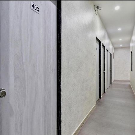 Hotel Unicorn, Surate Exterior foto