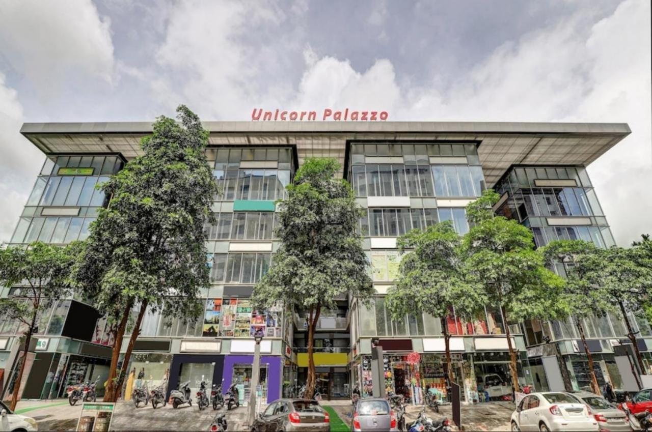 Hotel Unicorn, Surate Exterior foto
